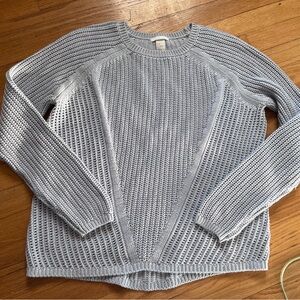 H&M Lt blue Crewneck Sweater M